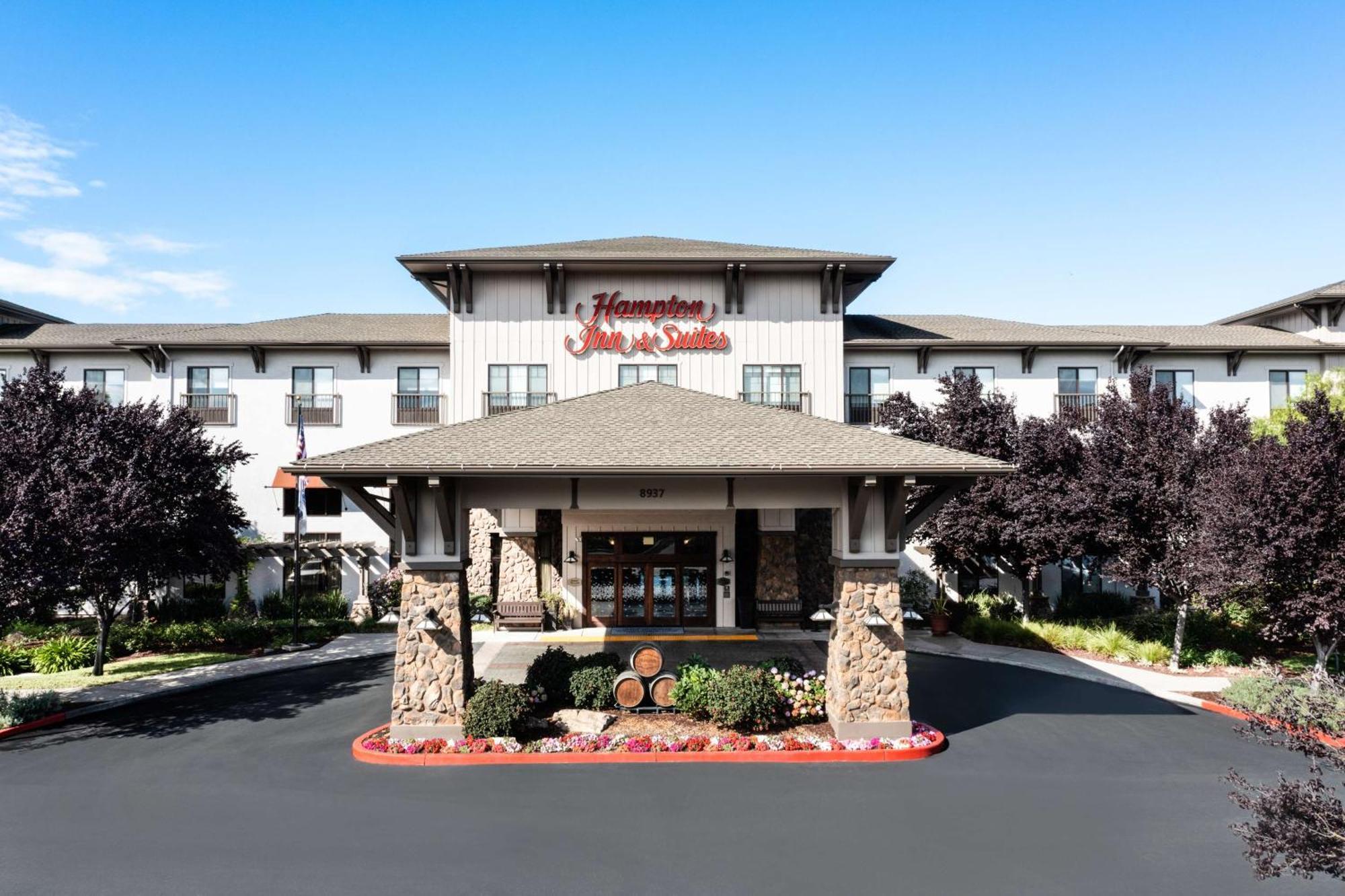 Hampton Inn & Suites Windsor-Sonoma Wine Country Exterior foto